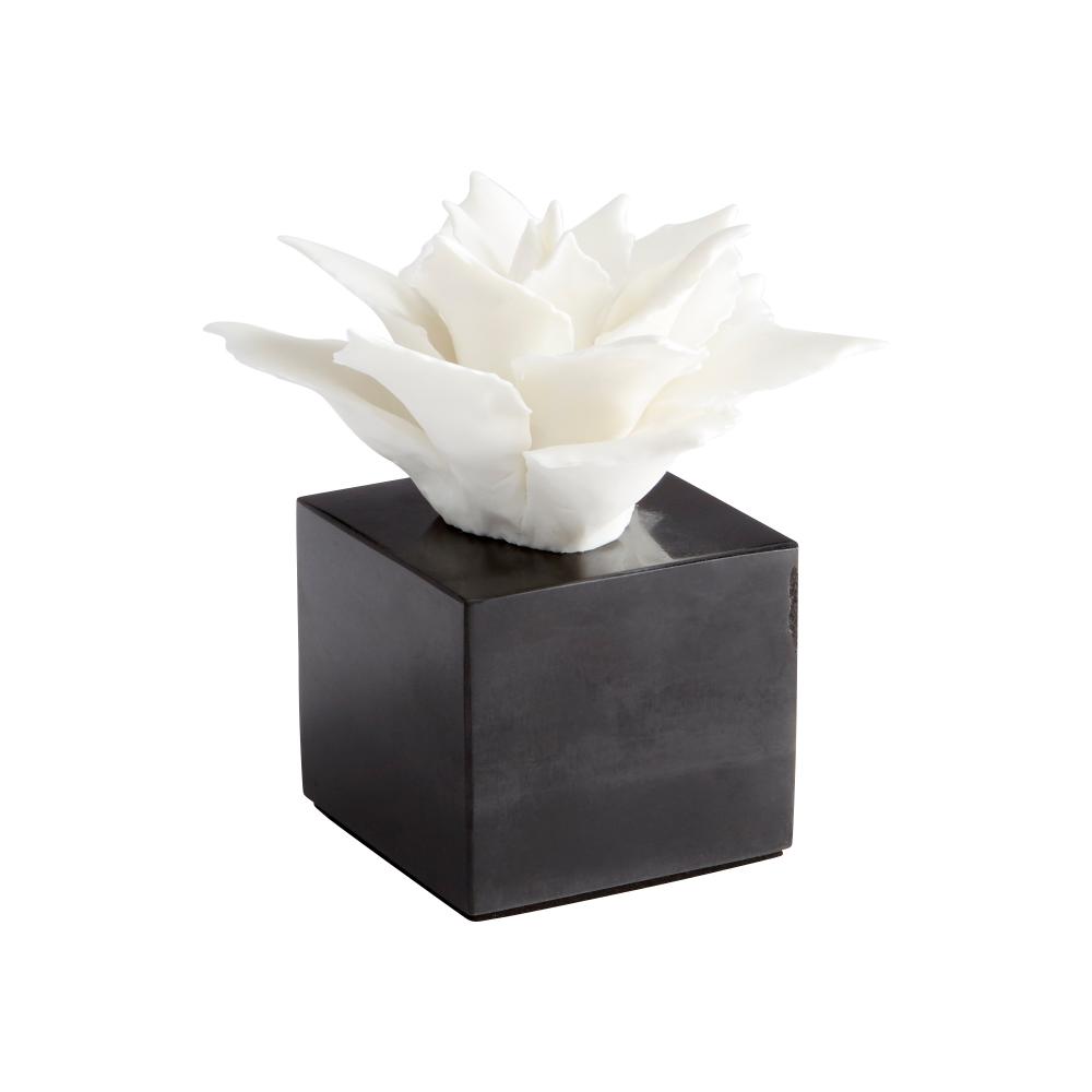 Calendine Sculpture White - Medium