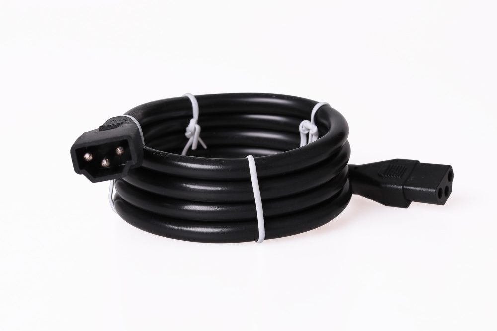 36&#34; Under Cabinet Light Connector Cord in Black